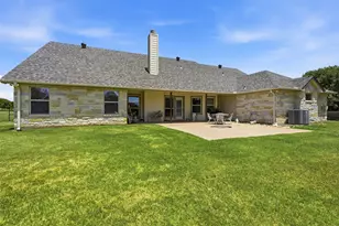3102 Walnut Creek Pkwy, Granbury, TX 76049 - Photo 32