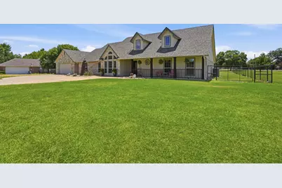 3102 Walnut Creek Parkway, Granbury, TX 76049 - Photo 4