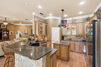 3102 Walnut Creek Parkway, Granbury, TX 76049 - Photo 14