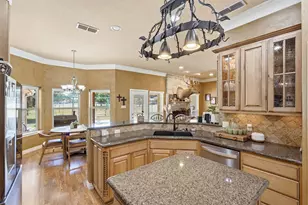 3102 Walnut Creek Pkwy, Granbury, TX 76049 - Photo 16