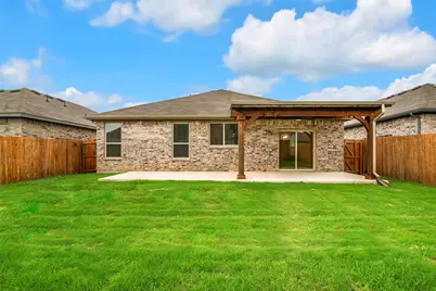 1021 Waverly Drive, Van Alstyne, TX 75495 - Photo 2