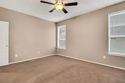 1021 Waverly Drive, Van Alstyne, TX 75495 - Photo 4