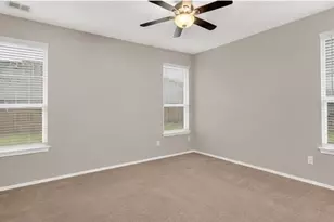 1021 Waverly Dr, Van Alstyne, TX 75495 - Photo 6