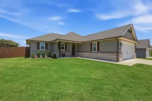 111 Mustang Dr, Lindsay, TX 76240 - Photo 2