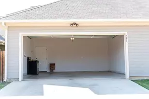 321 Tinker Trail, Burleson, TX 76028 - Photo 22