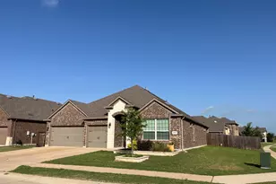 3217 Shady Brook Ln, Aubrey, TX 76227 - Photo 2