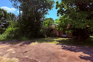 690 County Rd 24745, Brookston, TX 75421 - Photo 2