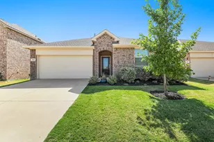 1613 Roadrunner Dr, Little Elm, TX 75068 - Photo 1