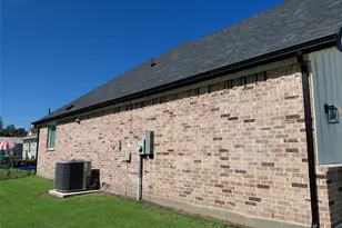 604 E 4th St, Muenster, TX 76252 - Photo 6