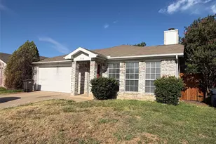 7116 Nohl Ranch Rd, Fort Worth, TX 76133 - Photo 2