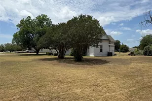 601 N San Jacinto St, Whitney, TX 76692 - Photo 10
