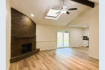 6406 Willow Springs Drive, Arlington, TX 76001 - Photo 4