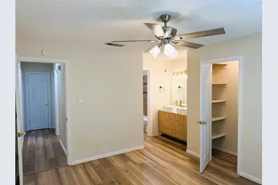6406 Willow Springs Drive, Arlington, TX 76001 - Photo 16