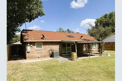 6406 Willow Springs Drive, Arlington, TX 76001 - Photo 20