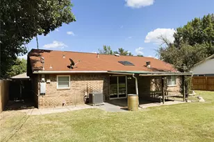 6406 Willow Springs Dr, Arlington, TX 76001 - Photo 20