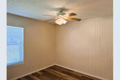 6406 Willow Springs Drive, Arlington, TX 76001 - Photo 10