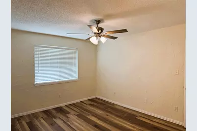 6406 Willow Springs Drive, Arlington, TX 76001 - Photo 18