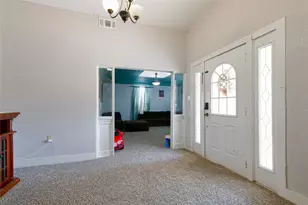 402 Peach St, Abilene, TX 79602 - Photo 6