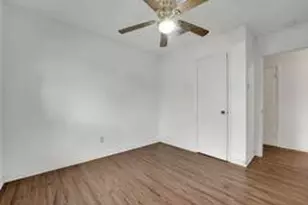 76 W Mountain Creek Dr, Grand Prairie, TX 75052 - Photo 14