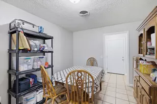 714 Decatur St, Bowie, TX 76230 - Photo 8