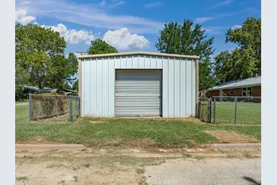 714 Decatur Street, Bowie, TX 76230 - Photo 6