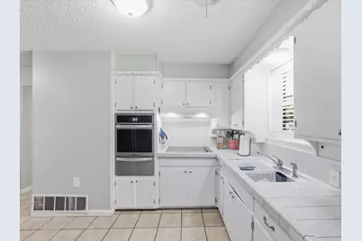714 Decatur Street, Bowie, TX 76230 - Photo 10