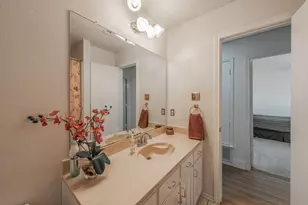8252 Lesley Ln, Watauga, TX 76148 - Photo 16