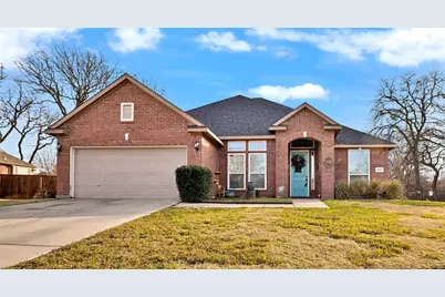 403 Lochwood Circle, Lake Dallas, TX 75065 - Photo 2