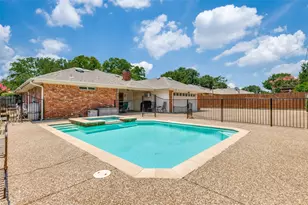 1005 De Pauw Dr, Arlington, TX 76012 - Photo 18