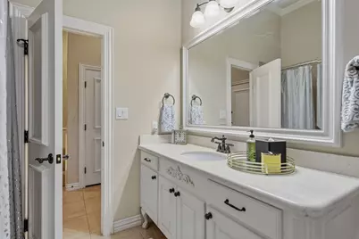 728 Rockingham Drive, Irving, TX 75063 - Photo 6