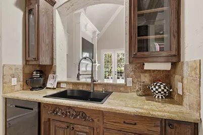 728 Rockingham Drive, Irving, TX 75063 - Photo 22