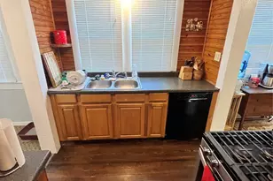 219 Bryan St, Denton, TX 76201 - Photo 6