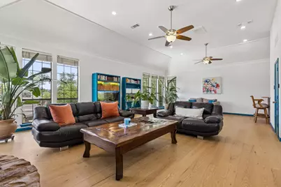 205 Balboa Street, Irving, TX 75062 - Photo 8