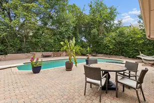 205 Balboa St, Irving, TX 75062 - Photo 4