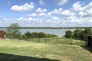 2800 Appaloosa Ct, Little Elm, TX 75068 - Photo 14
