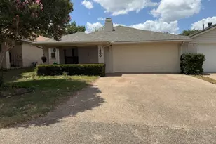 1200 Chapel View Dr, Waco, TX 76712 - Photo 2