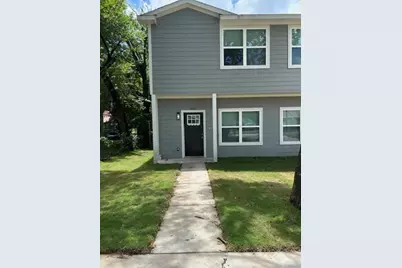 406 E Bonham Street, Tom Bean, TX 75491 - Photo 4