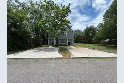 406 E Bonham Street, Tom Bean, TX 75491 - Photo 28