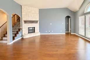 1410 Nighthawk Ln, Mansfield, TX 76063 - Photo 2
