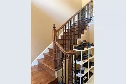 556 Silver Maple Drive, Irving, TX 75063 - Photo 4