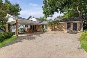 1133 Valley Ridge Dr, Woodway, TX 76712 - Photo 2