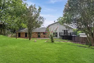 1133 Valley Ridge Dr, Woodway, TX 76712 - Photo 32