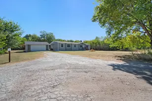716 N Wright Ave, Kerens, TX 75144 - Photo 32