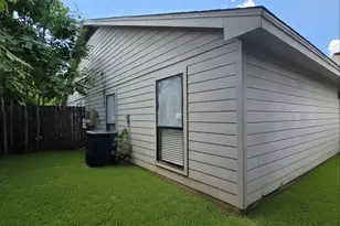 6800 S Creek Dr, Fort Worth, TX 76133 - Photo 18