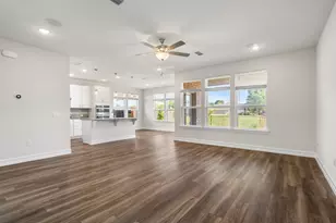 257 Jones St, Irving, TX 75063 - Photo 4
