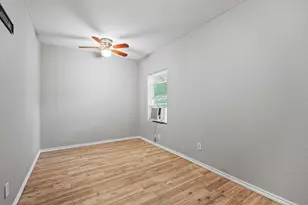 701 W Hull St, Denison, TX 75020 - Photo 16