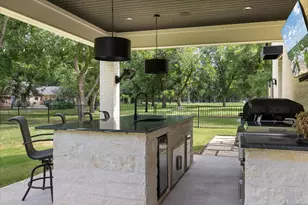 8013 W Landings Rd, Granbury, TX 76049 - Photo 10