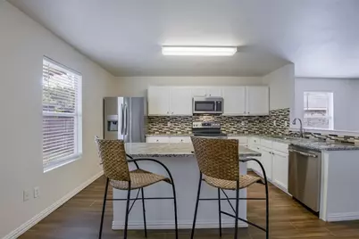 909 Anvil Creek Drive, Arlington, TX 76001 - Photo 18