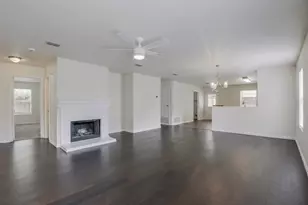 909 Anvil Creek Dr, Arlington, TX 76001 - Photo 12