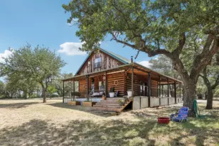194 County Rd 3825, Bridgeport, TX 76426 - Photo 2
